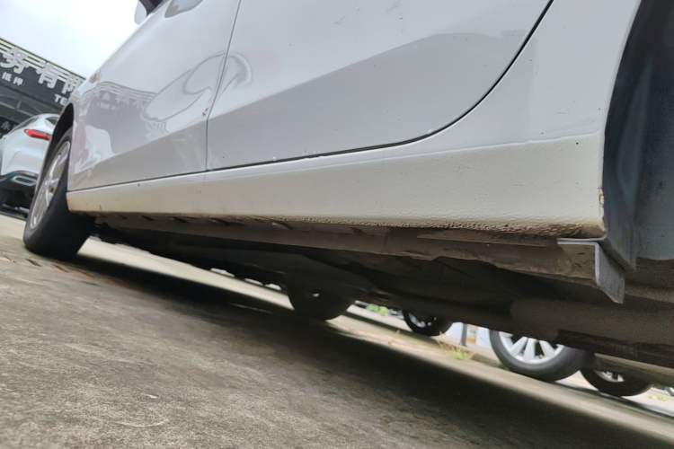 Used Chevrolet Sail 2015 Sail 3 1.5L Manual with Ideal Sunroof Edition Left Side Sill