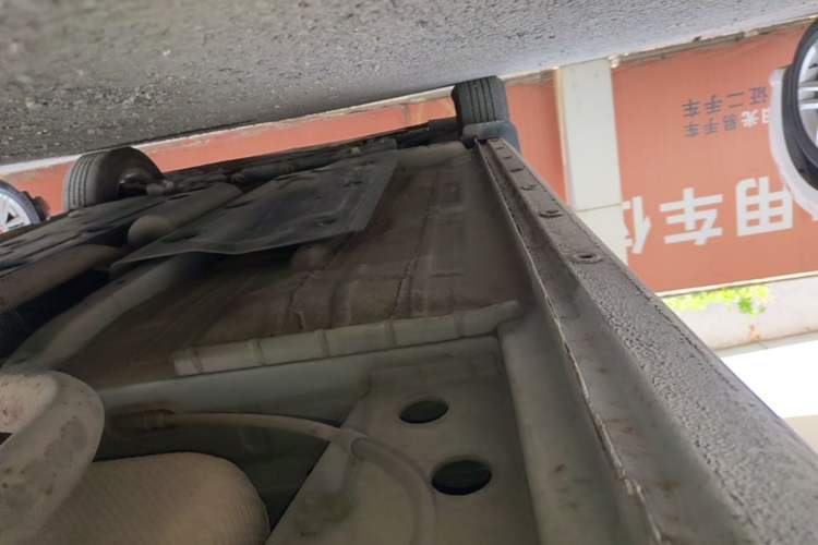 Used Chevrolet Sail 2015 Sail 3 1.5L AMT Happiness Sunroof Edition Left Side Sill