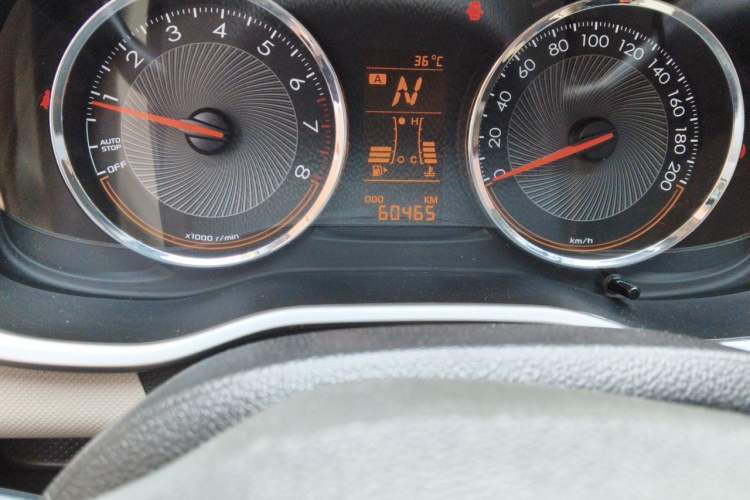Used Chevrolet Sail 2015 Sail 3 1.3L AMT Ideal Edition Odometer Close Up