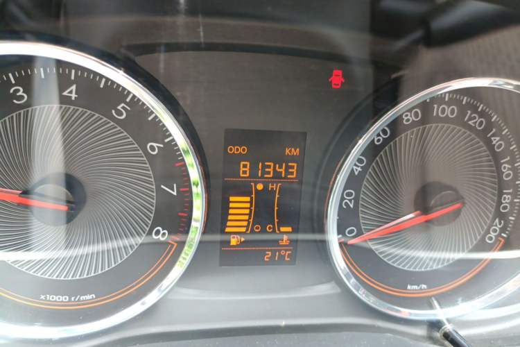 Used Chevrolet Sail 2015 Sail 3 1.3L Manual Ideal Edition Odometer Close Up