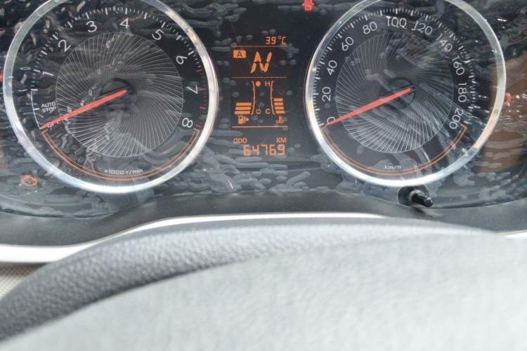 Used Chevrolet Sail 2015 Sail 3 1.3L AMT Ideal Edition Odometer Close Up