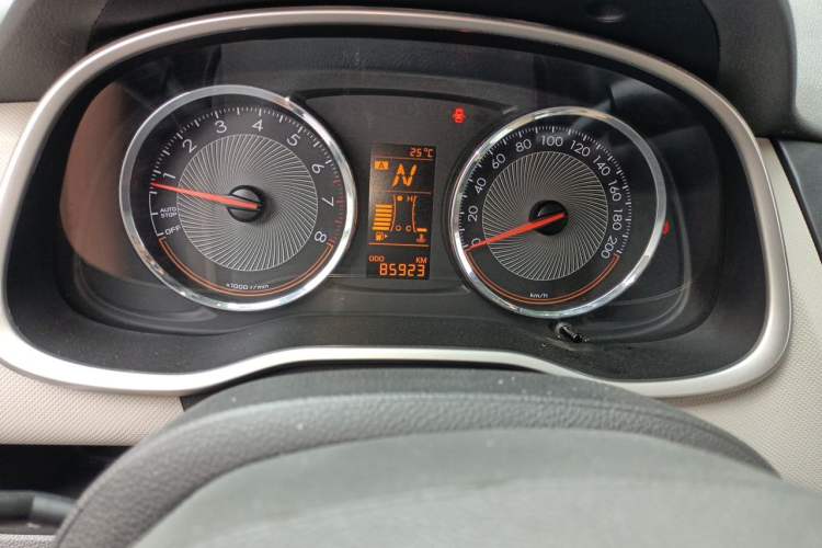 Used Chevrolet Sail 2015 Sail 3 1.3L AMT Ideal Edition Odometer Close Up