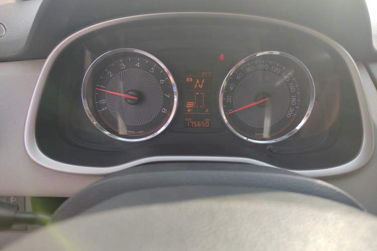 Used Chevrolet Sail 2015 Sail 3 1.3L AMT Ideal Edition Odometer Close Up
