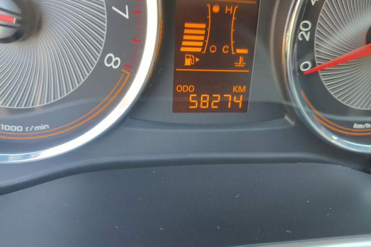 Used Chevrolet Sail 2015 Sail 3 1.3L AMT Ideal Edition Odometer Close Up