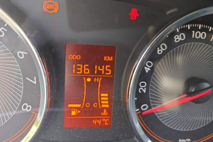 Used Chevrolet Sail 2015 Sail 3 1.3L Manual Ideal Edition Odometer Close Up