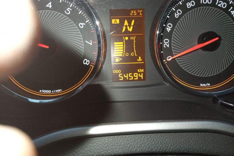 Used Chevrolet Sail 2015 Sail 3 1.3L AMT Ideal Edition Odometer Close Up