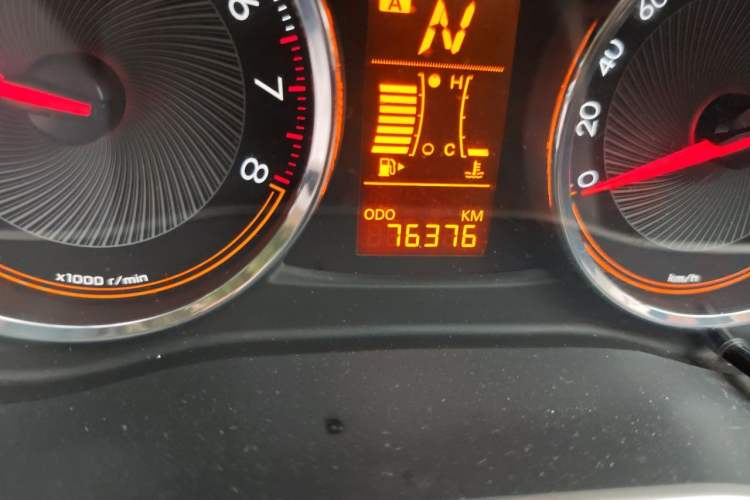 Used Chevrolet Sail 2015 Sail 3 1.3L AMT Ideal Edition Odometer Close Up