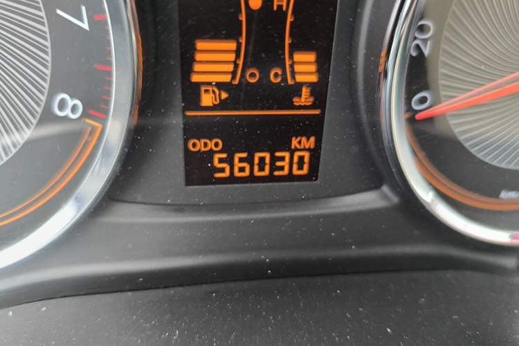 Used Chevrolet Sail 2015 Sail 3 1.3L AMT Ideal Edition Odometer Close Up
