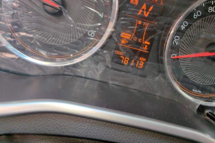 Used Chevrolet Sail 2015 Sail 3 1.3L AMT Ideal Edition Odometer Close Up