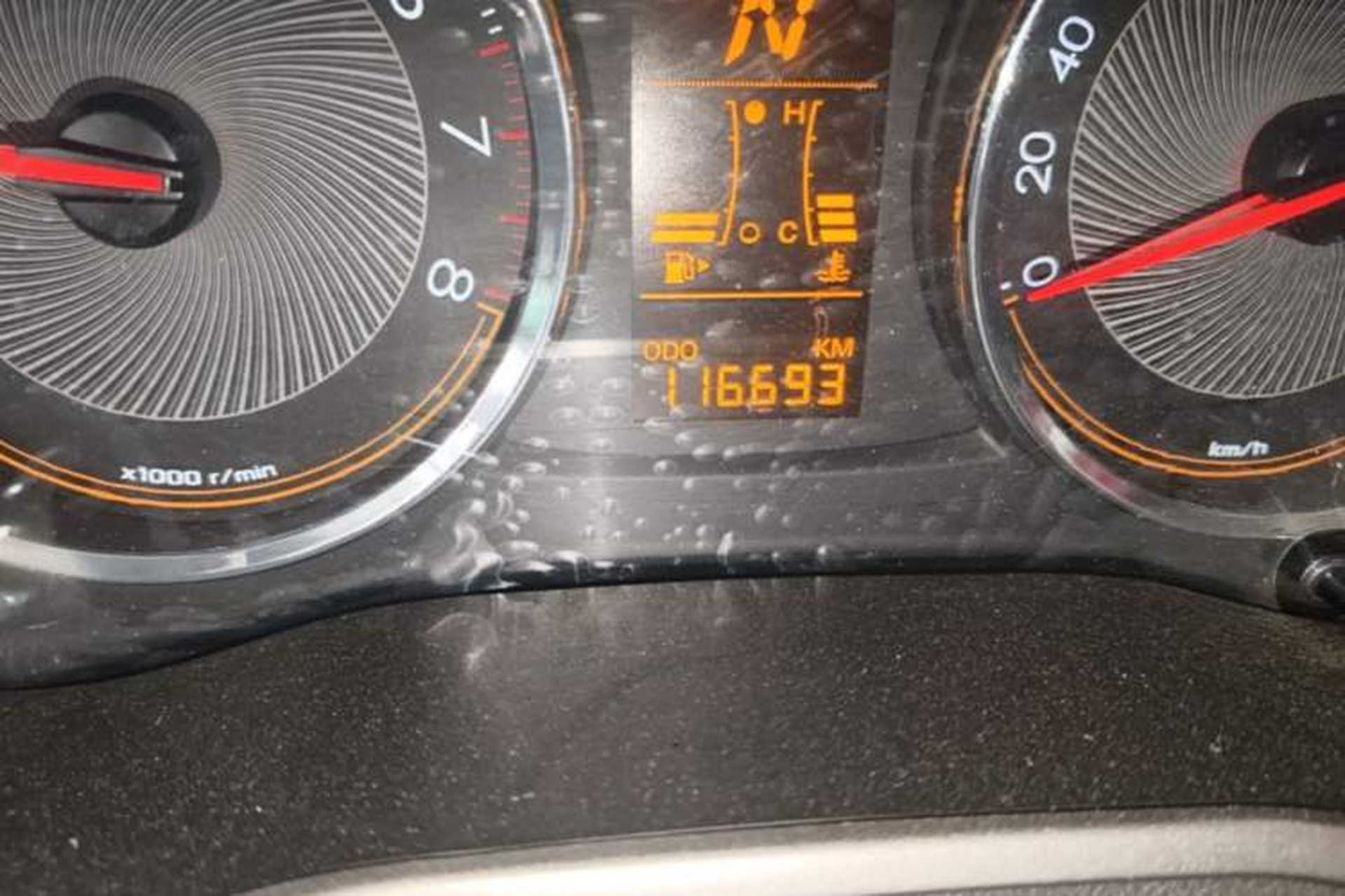 Used Chevrolet Sail 2015 Sail 3 1.3L AMT Ideal Edition Odometer Close Up