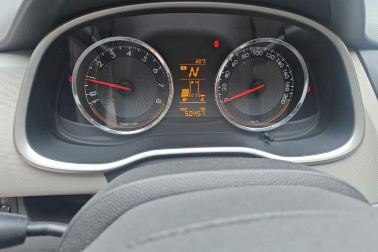 Used Chevrolet Sail 2015 Sail 3 1.3L AMT Ideal Sunroof Edition Odometer Close Up