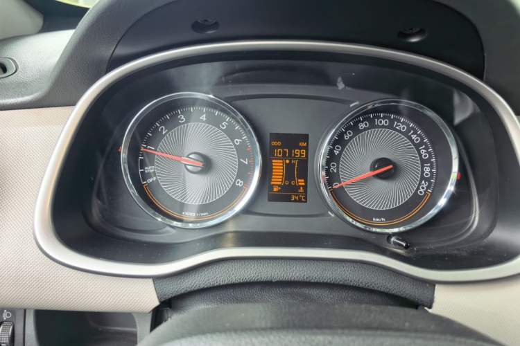 Used Chevrolet Sail 2015 Sail 3 1.3L Manual Ideal Edition Odometer Close Up