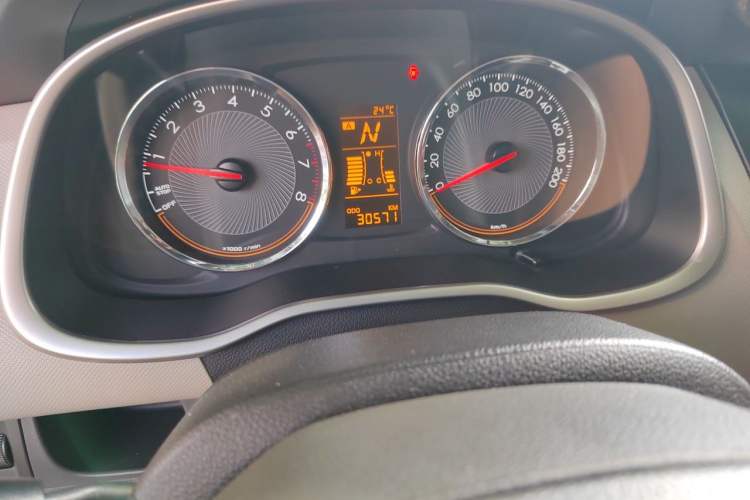 Used Chevrolet Sail 2015 Sail 3 1.3L AMT Ideal Edition Odometer Close Up