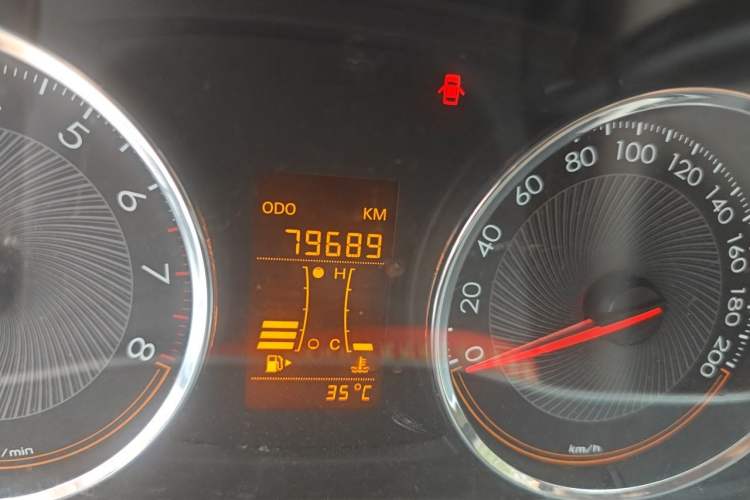 Used Chevrolet Sail 2015 Sail 3 1.3L Manual Ideal Edition Odometer Close Up