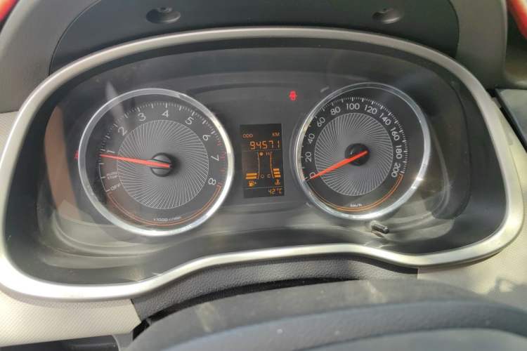 Used Chevrolet Sail 2015 Sail 3 1.5L Manual with Ideal Sunroof Edition Odometer Close Up