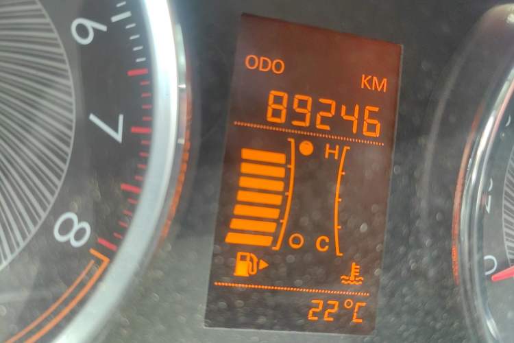 Used Chevrolet Sail 2015 Sail 3 1.5L Manual with Ideal Sunroof Edition Odometer Close Up
