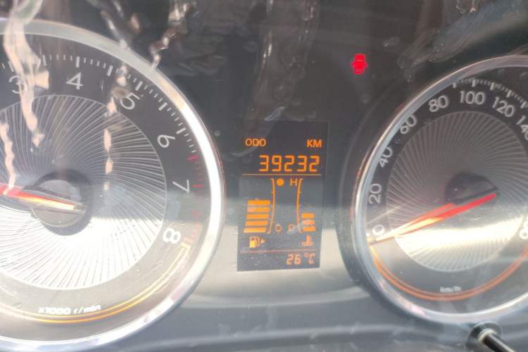 Used Chevrolet Sail 2015 Sail 3 1.3L Manual Ideal Edition Odometer Close Up