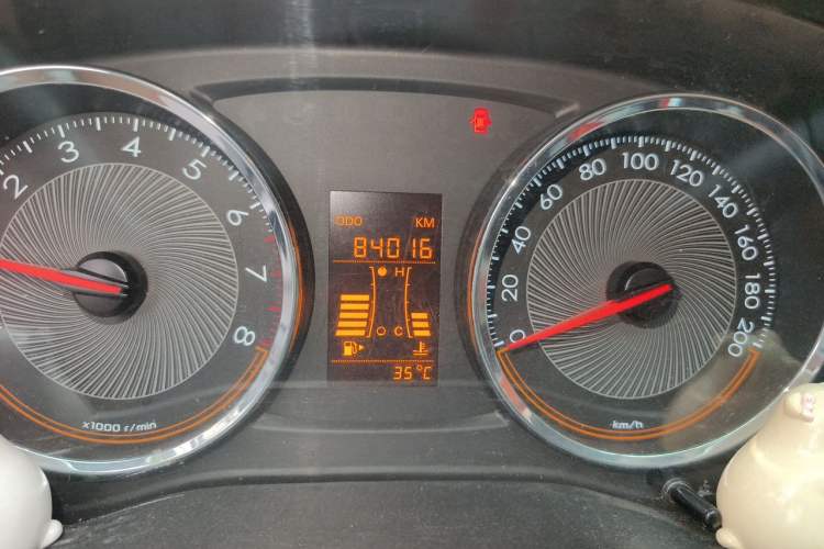 Used Chevrolet Sail 2015 Sail 3 1.5L Manual with Ideal Sunroof Edition Odometer Close Up