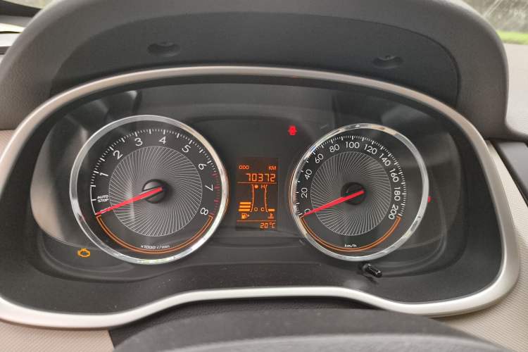 Used Chevrolet Sail 2015 Sail 3 1.3L Manual Ideal Edition Odometer Close Up