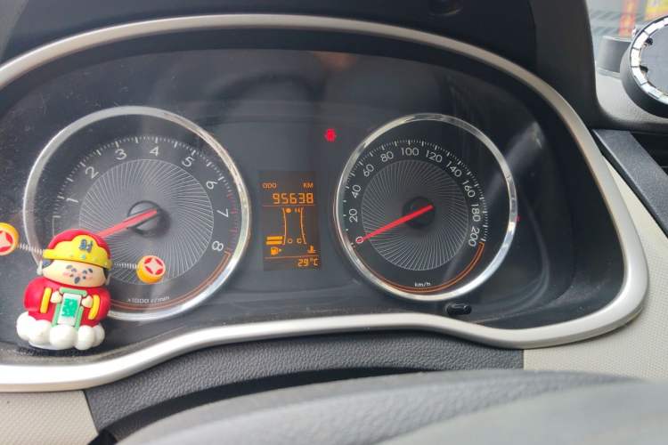 Used Chevrolet Sail 2015 Sail 3 1.3L Manual Ideal Edition Odometer Close Up