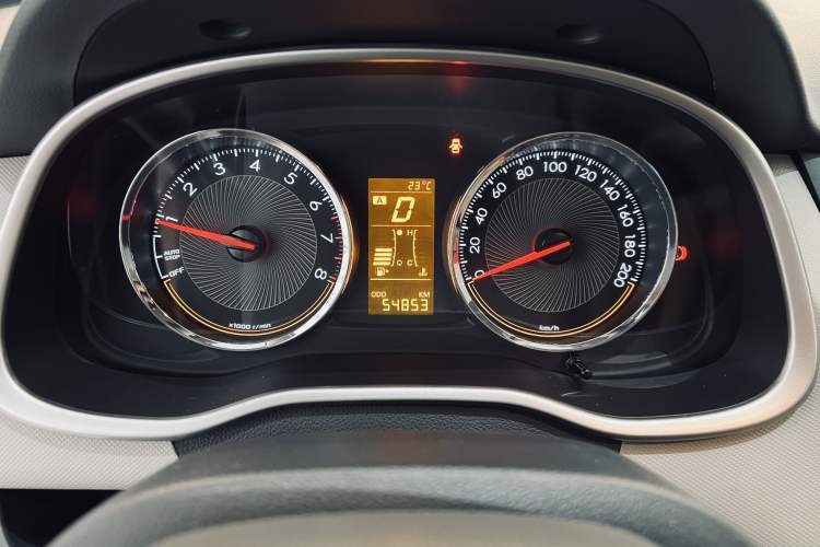 Used Chevrolet Sail 2015 Sail 3 1.3L AMT Ideal Edition Odometer Close Up