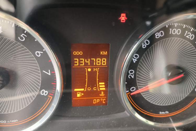 Used Chevrolet Sail 2015 Sail 3 1.5L Manual with Ideal Sunroof Edition Odometer Close Up