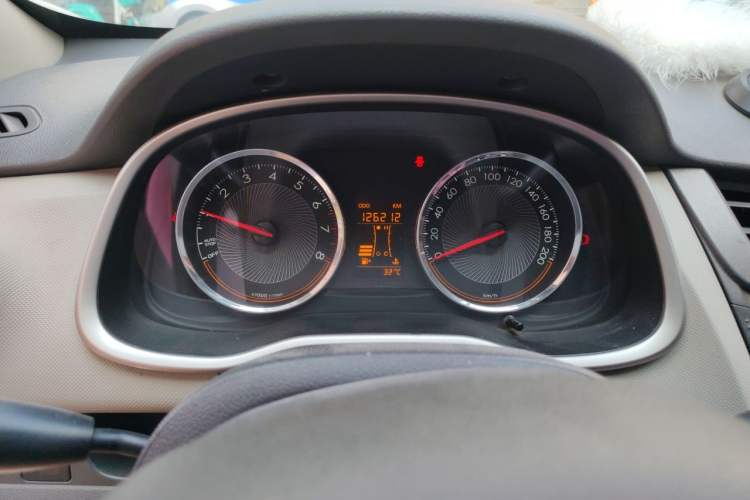 Used Chevrolet Sail 2015 Sail 3 1.3L Manual Ideal Edition Odometer Close Up