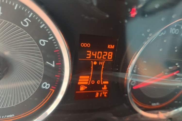 Used Chevrolet Sail 2015 Sail 3 1.3L Manual Ideal Edition Odometer Close Up