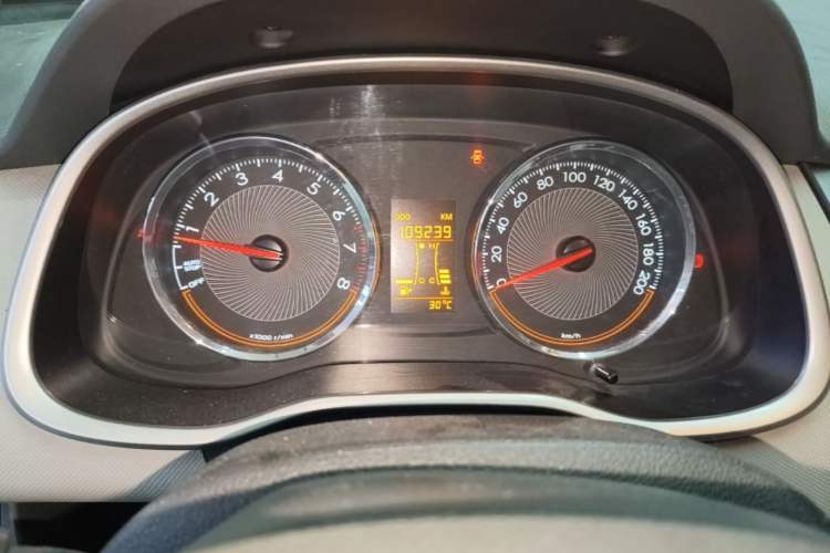 Used Chevrolet Sail 2015 Sail 3 1.3L Manual Ideal Edition Odometer Close Up