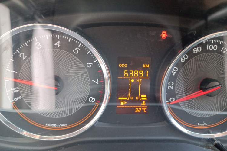Used Chevrolet Sail 2015 Sail 3 1.5L Manual with Ideal Sunroof Edition Odometer Close Up