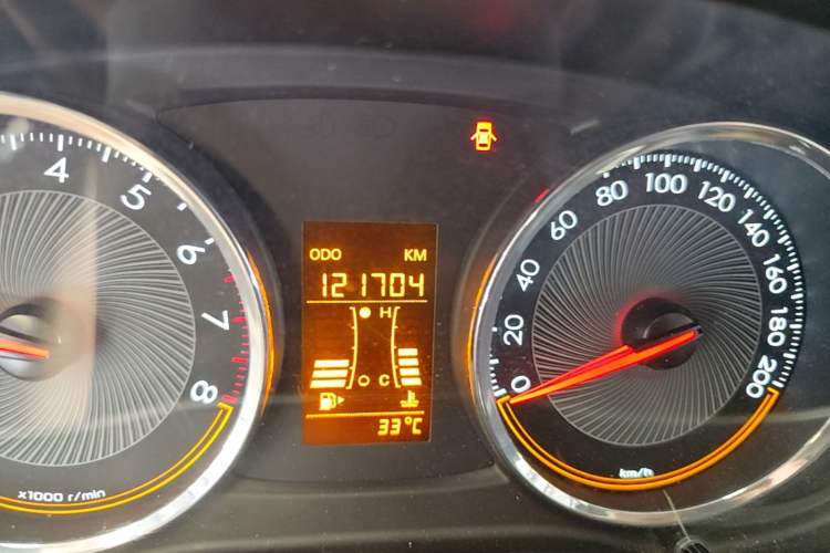Used Chevrolet Sail 2015 Sail 3 1.3L Manual Ideal Edition Odometer Close Up