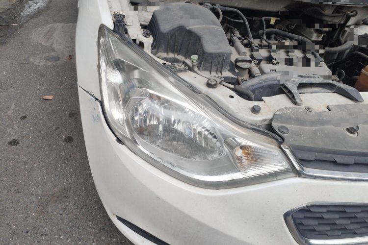 Used Chevrolet Sail 2015 Sail 3 1.5L Manual with Ideal Sunroof Edition Right Front Headlight
