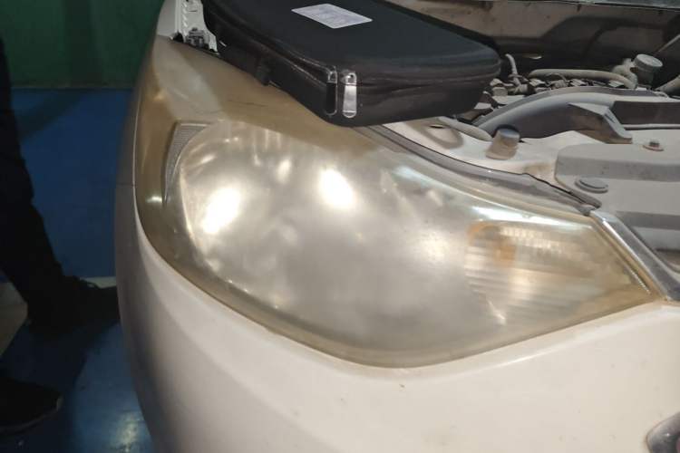 Used Chevrolet Sail 2015 Sail 3 1.3L Manual Ideal Edition Right Front Headlight