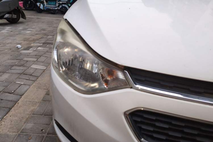 Used Chevrolet Sail 2015 Sail 3 1.3L Manual Ideal Edition Right Front Headlight