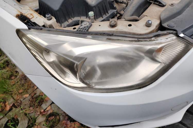 Used Chevrolet Sail 2015 Sail 3 1.5L AMT Happiness Sunroof Edition Right Front Headlight