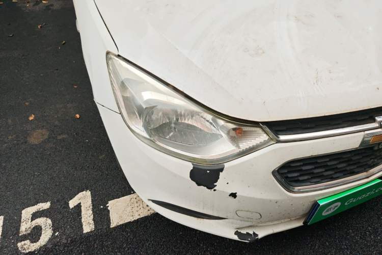 Used Chevrolet Sail 2015 Sail 3 1.3L AMT Ideal Edition Right Front Headlight