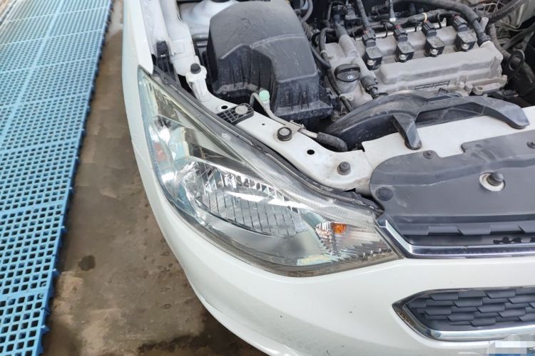 Used Chevrolet Sail 2015 Sail 3 1.5L Manual with Ideal Sunroof Edition Right Front Headlight