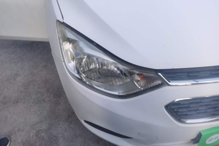 Used Chevrolet Sail 2015 Sail 3 1.3L Manual Ideal Edition Right Front Headlight