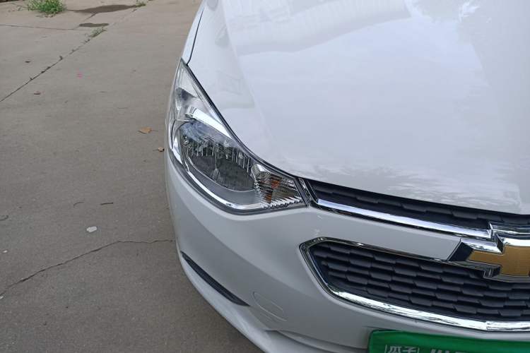 Used Chevrolet Sail 2015 Sail 3 1.3L Manual Ideal Edition Right Front Headlight
