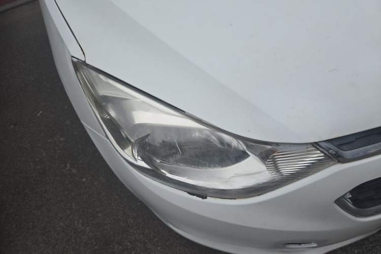 Used Chevrolet Sail 2015 Sail 3 1.3L Manual Ideal Edition Right Front Headlight