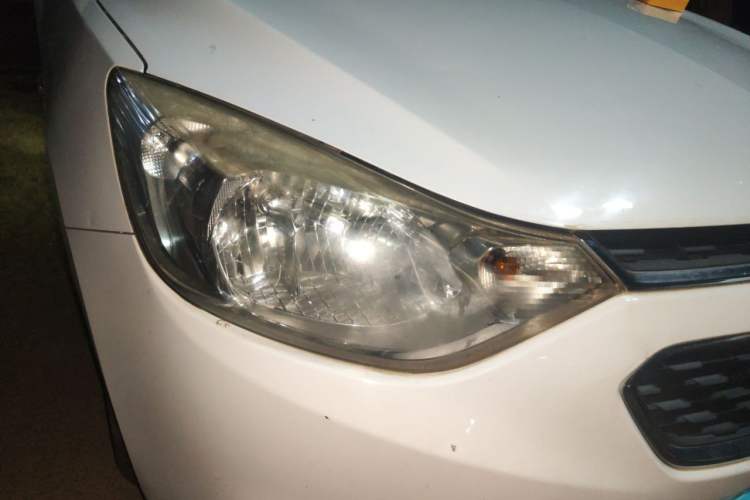 Used Chevrolet Sail 2015 Sail 3 1.3L Manual Warm Edition Right Front Headlight