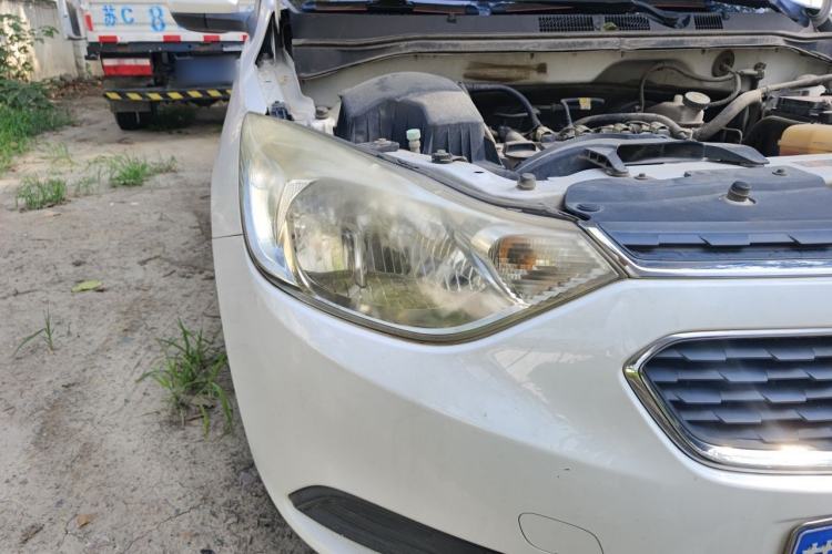 Used Chevrolet Sail 2015 Sail 3 1.5L Manual with Ideal Sunroof Edition Right Front Headlight