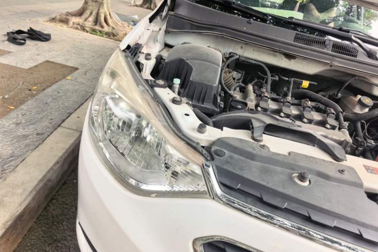 Used Chevrolet Sail 2015 Sail 3 1.3L Manual Ideal Edition Right Front Headlight