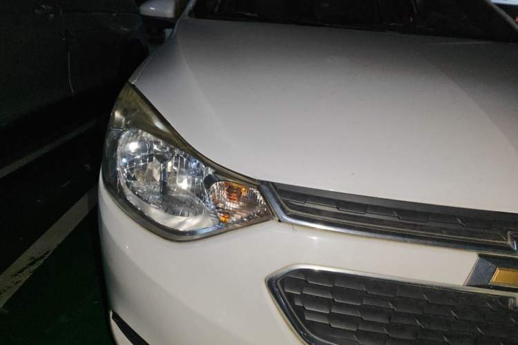 Used Chevrolet Sail 2015 Sail 3 1.3L Manual Ideal Edition Right Front Headlight