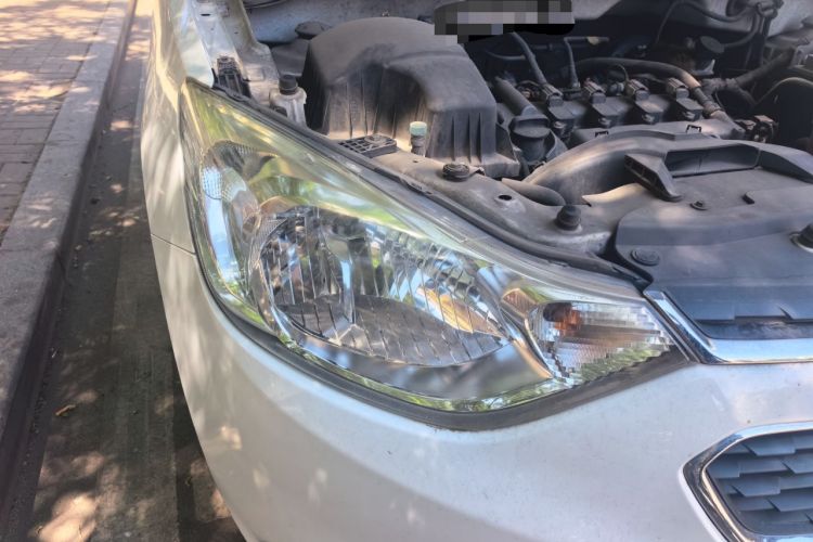 Used Chevrolet Sail 2015 Sail 3 1.3L AMT Ideal Edition Right Front Headlight
