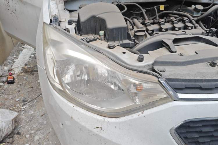Used Chevrolet Sail 2015 Sail 3 1.3L Manual with Ideal Sunroof Edition Right Front Headlight
