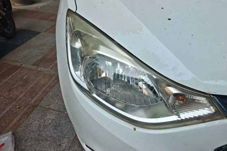 Used Chevrolet Sail 2015 Sail 3 1.3L Manual Ideal Edition Right Front Headlight
