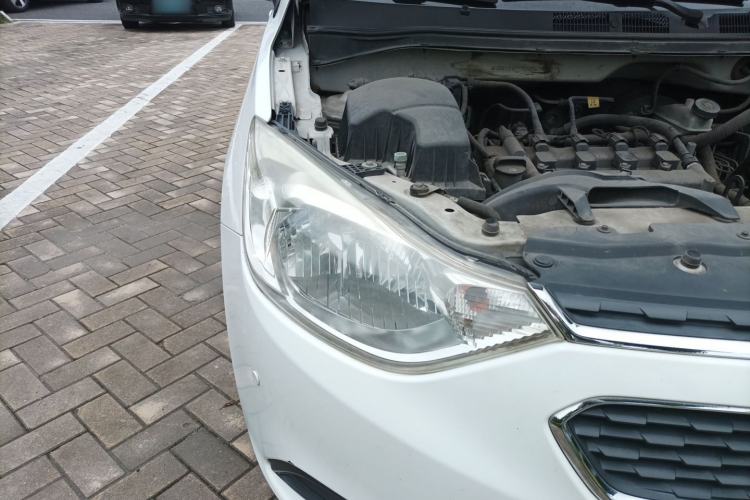 Used Chevrolet Sail 2015 Sail 3 1.5L Manual with Ideal Sunroof Edition Right Front Headlight