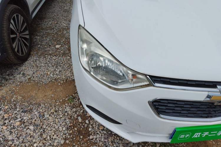 Used Chevrolet Sail 2015 Sail 3 1.5L Manual with Ideal Sunroof Edition Right Front Headlight