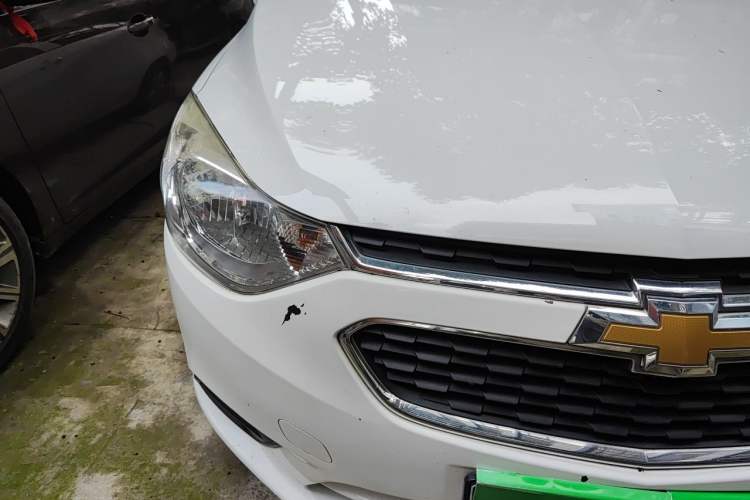Used Chevrolet Sail 2015 Sail 3 1.5L Manual with Ideal Sunroof Edition Right Front Headlight